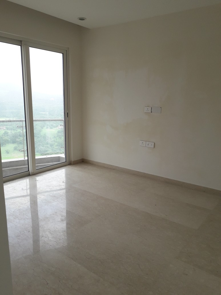 Aarey View 3BHK, Lodha Fiorenza Goregaon East for Sale