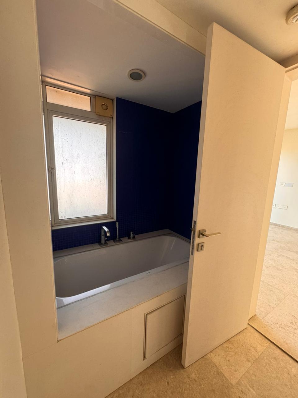 Duplex 5BHK Lodha Fiorenza Goregaon East for sale